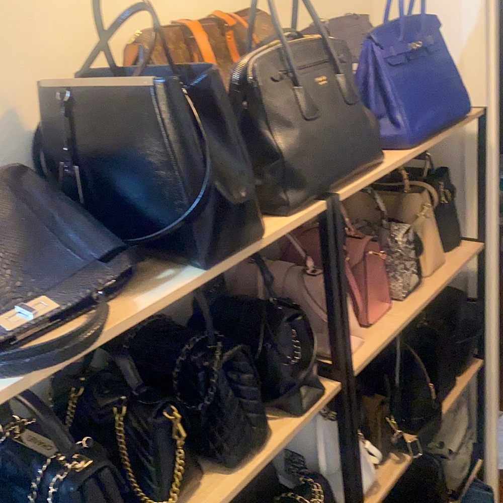 Ladies and Gentlemen, Queens and Kings- Welcome to MY Closets! And so, we begin…